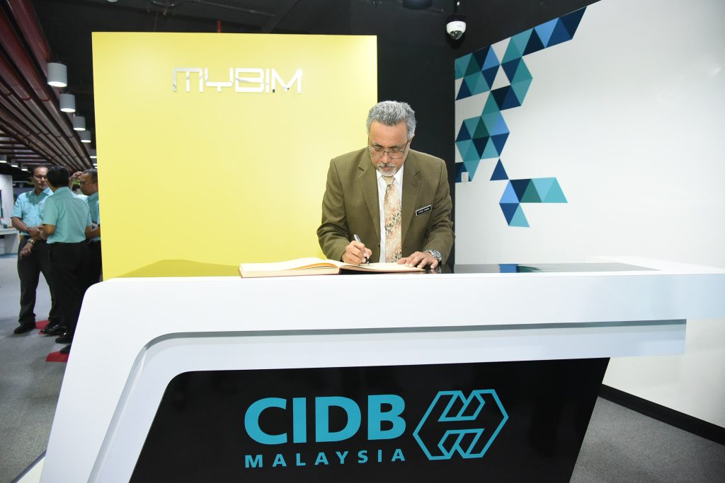 Lawatan-Ketua-Setiausaha-KKR-CIDB-2019 (11)