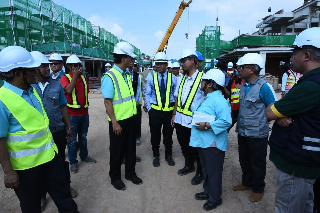 Operasi Penguatkuasa Bersepadu CIDB Malaysia Wilayah Persekutuan Kuala Lumpur Bersama Menteri - 24 Jun 2019 - 02