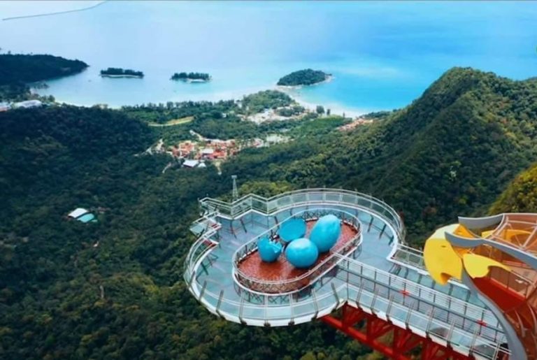 Legasi Seng Liy: Merintis Penyelesaian Mampan dalam Pembinaan - Skywalk Langkawi (Decking)